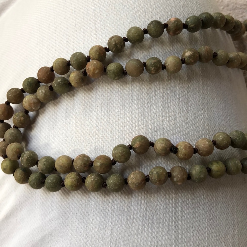 NWT 17 inches long raw greenish stone necklace